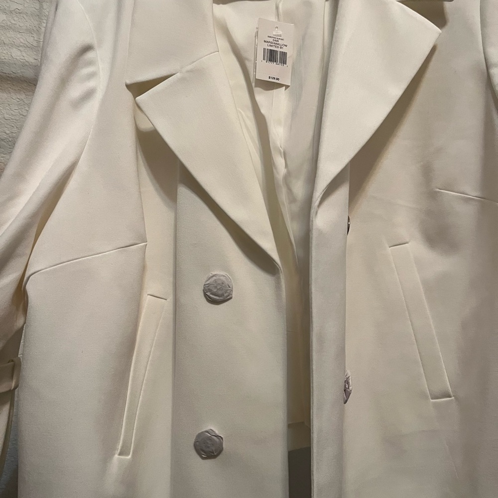 The limited white blazer